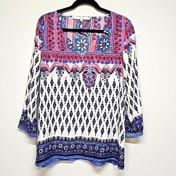 Fun2fun 3/4 sleeve bandana print top, split neck and side seams. Size L - Picture 1 of 10